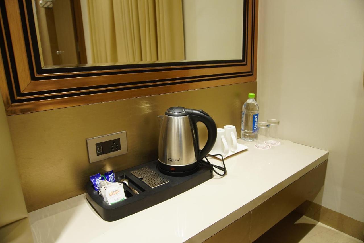Red Orchid Hotel Kanpur Exterior foto