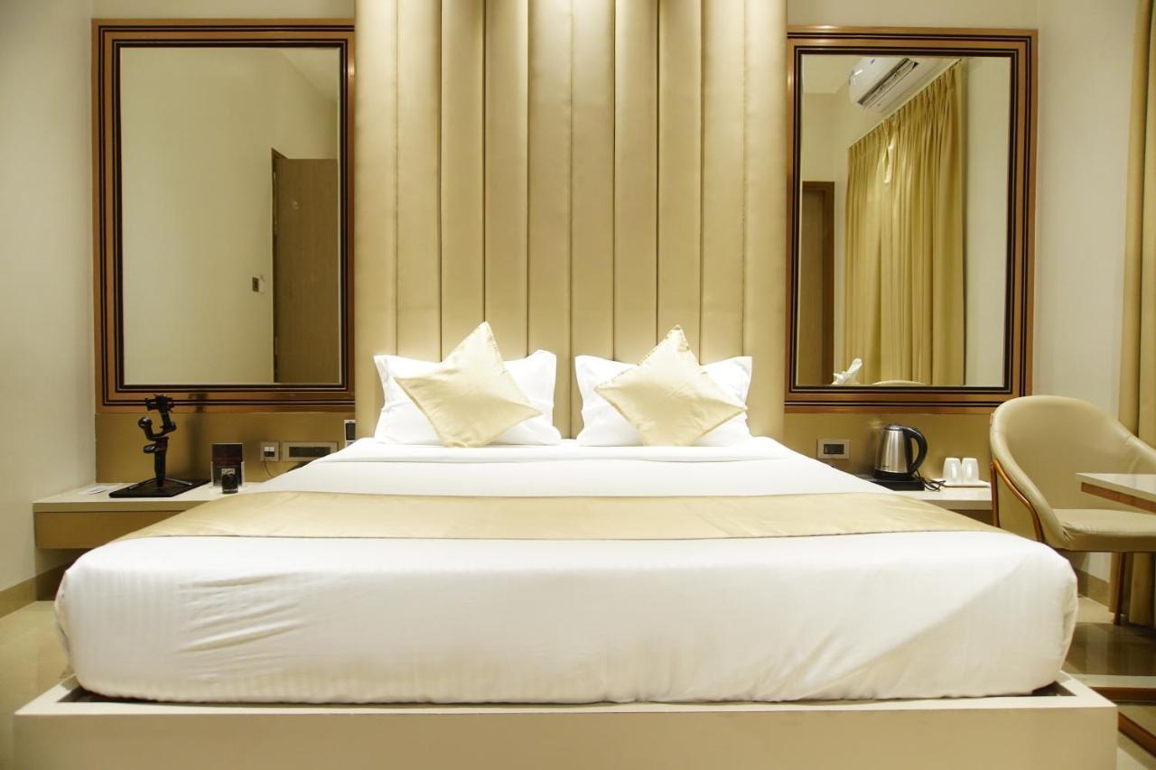 Red Orchid Hotel Kanpur Exterior foto